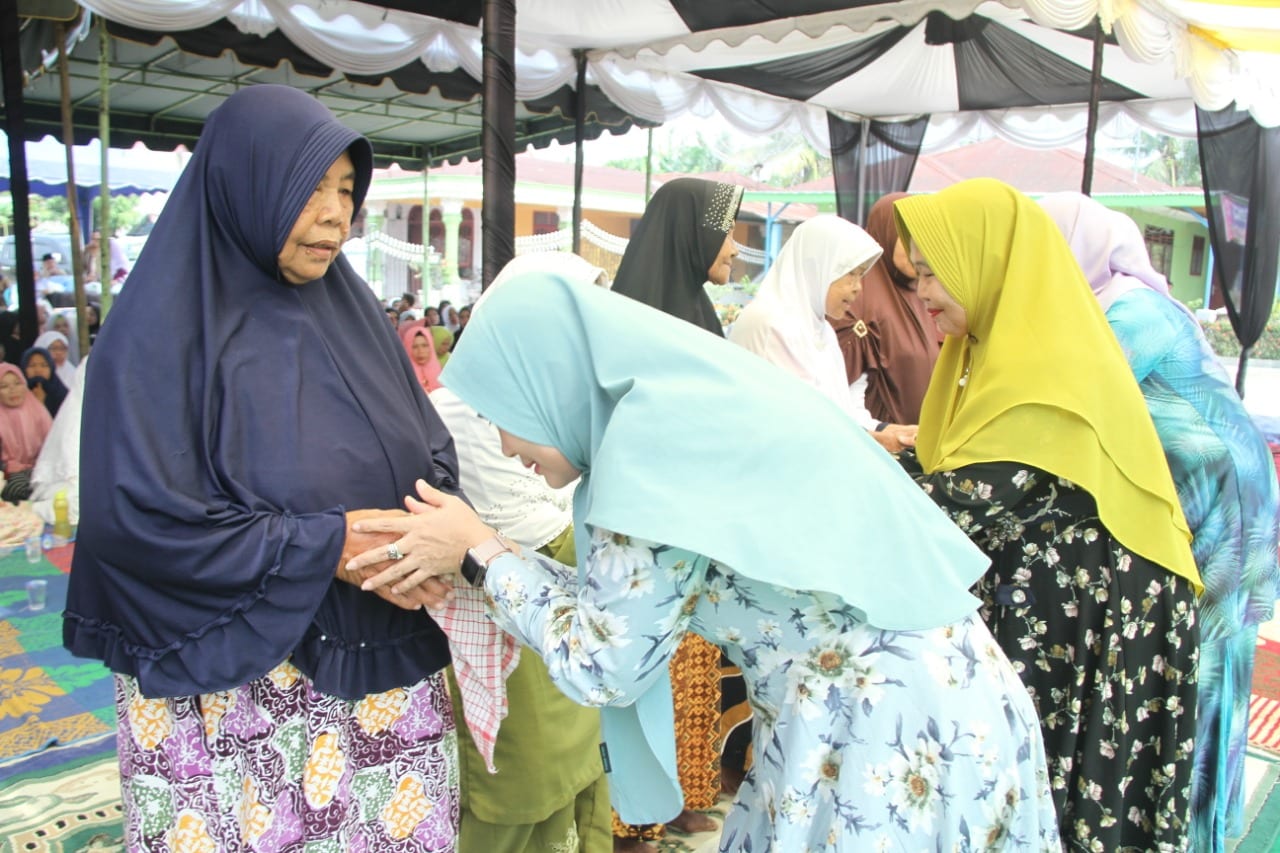 Pengajian Akbar di Masjid Al Ikhlas Aek Ledong Asahan