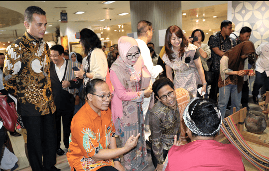 Wagubsu Musa Rajekshah menghadiri Eco Fashion Week Indonesia 2019 yang diadakan Kementerian Desa, Pembangunan Daerah Tertinggal dan Transmigrasi (Kemendes PDTT), melalui Direktorat Jenderal Pembangunan Daerah Tertinggal, di Sarinah, Jalan M H Thamrin, Jakarta