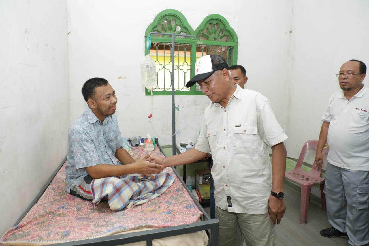 Penderita Lumpuh dan Ginjal Terima Bantuan dari Bupati Asahan