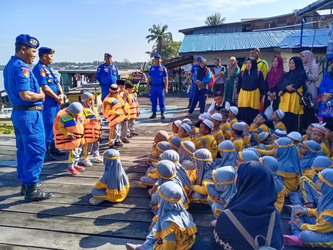 Satpol Air Polres Tanjungbalai Terima Kunjungan Murid TK TAHFIZD ALHUDA