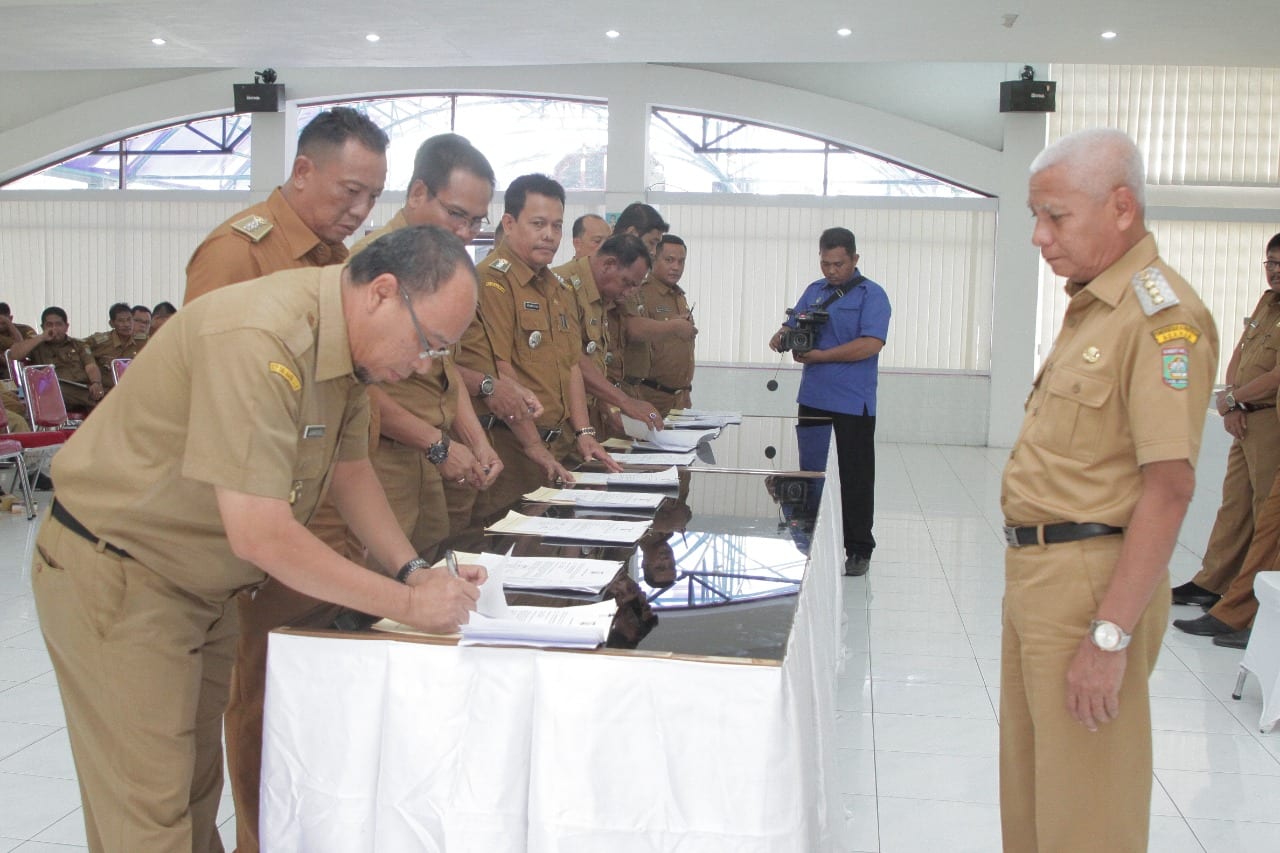 33 Kepala OPD dan 25 Camat se Asahan Teken PK di hadapan bupati.