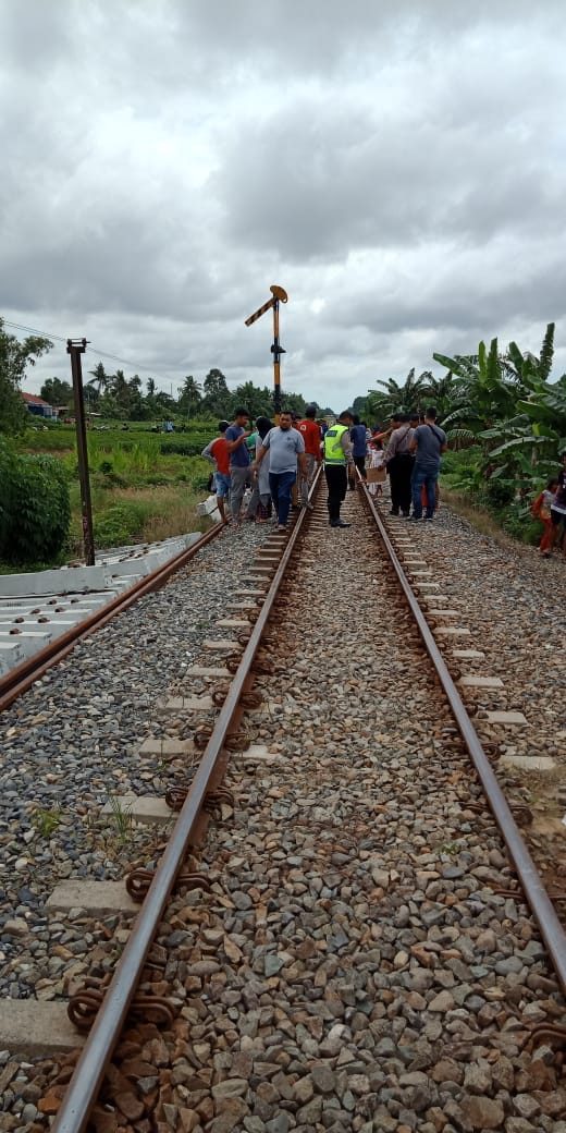 Muliadi Bunuh Diri dengan Cara Ditabrak Kereta Api, Mayatnya Ditemukan Tewas di Rel