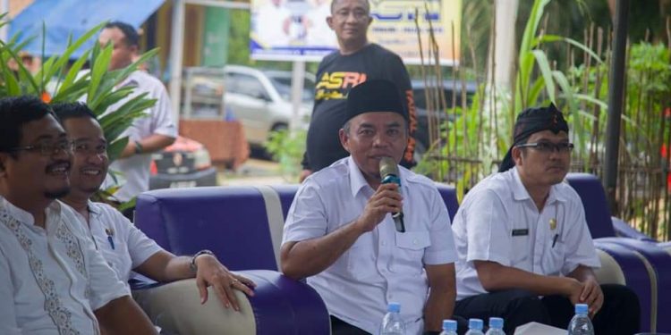 Bupati Labuhanbatu H Andi Suhaimi Dalimunthe ST MT saat memberikan sambutan pada acara tersebut.