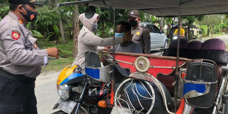 Suasana penyuluhan yang dipimpin oleh Kasat Binmas Polres Tanjungbalai.