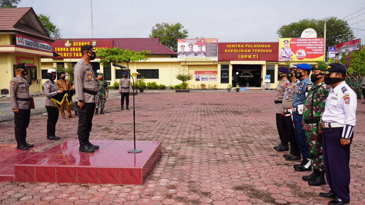  (Ignatius Siagian/taslabnews)  Suasana Apel Gelar Pasukan di Polres Tanjungbalai.