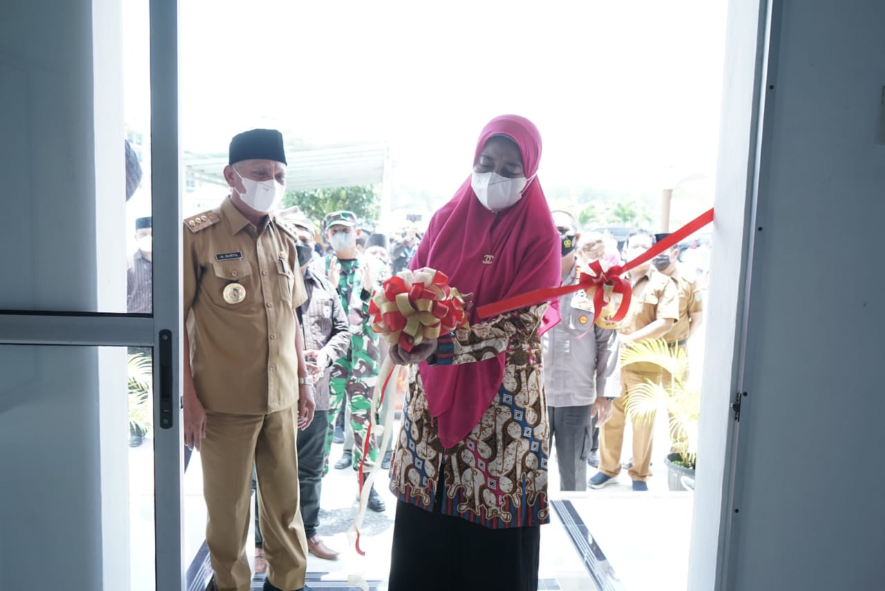 Bupati Asahan saat Resmikan Mushola Pujakesuma