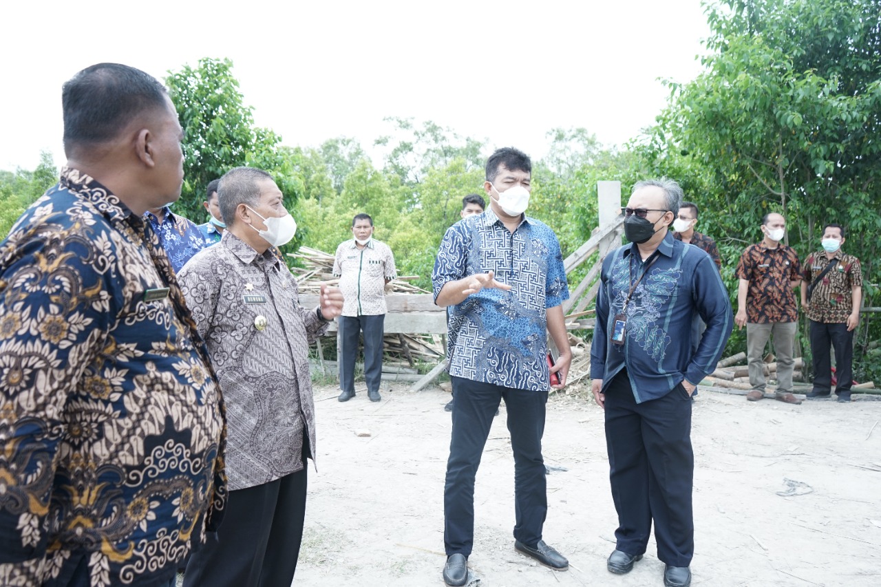 Kades Silo Baru Diminta Lengkapi Fasilitas di Lokasi Wisata Tracking Cinta Mangrove.