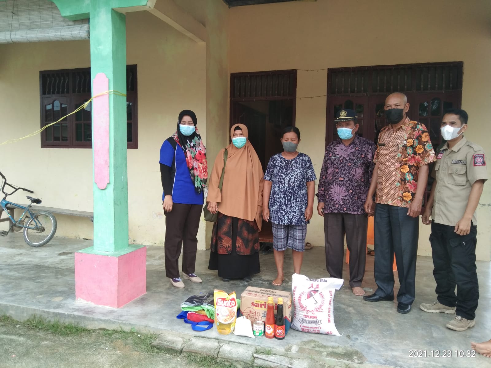 Korban Angin Puting Beliung di Desa Gajah Mendapat Bantuan Sembako