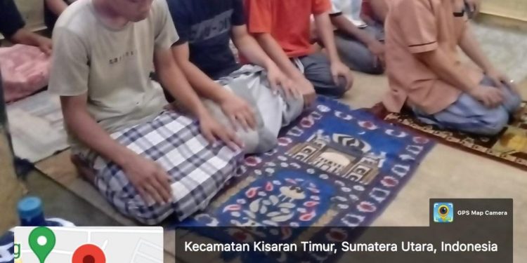 Mantap, Para Tahanan di Polres Asahan Diajak Sholat Zuhur