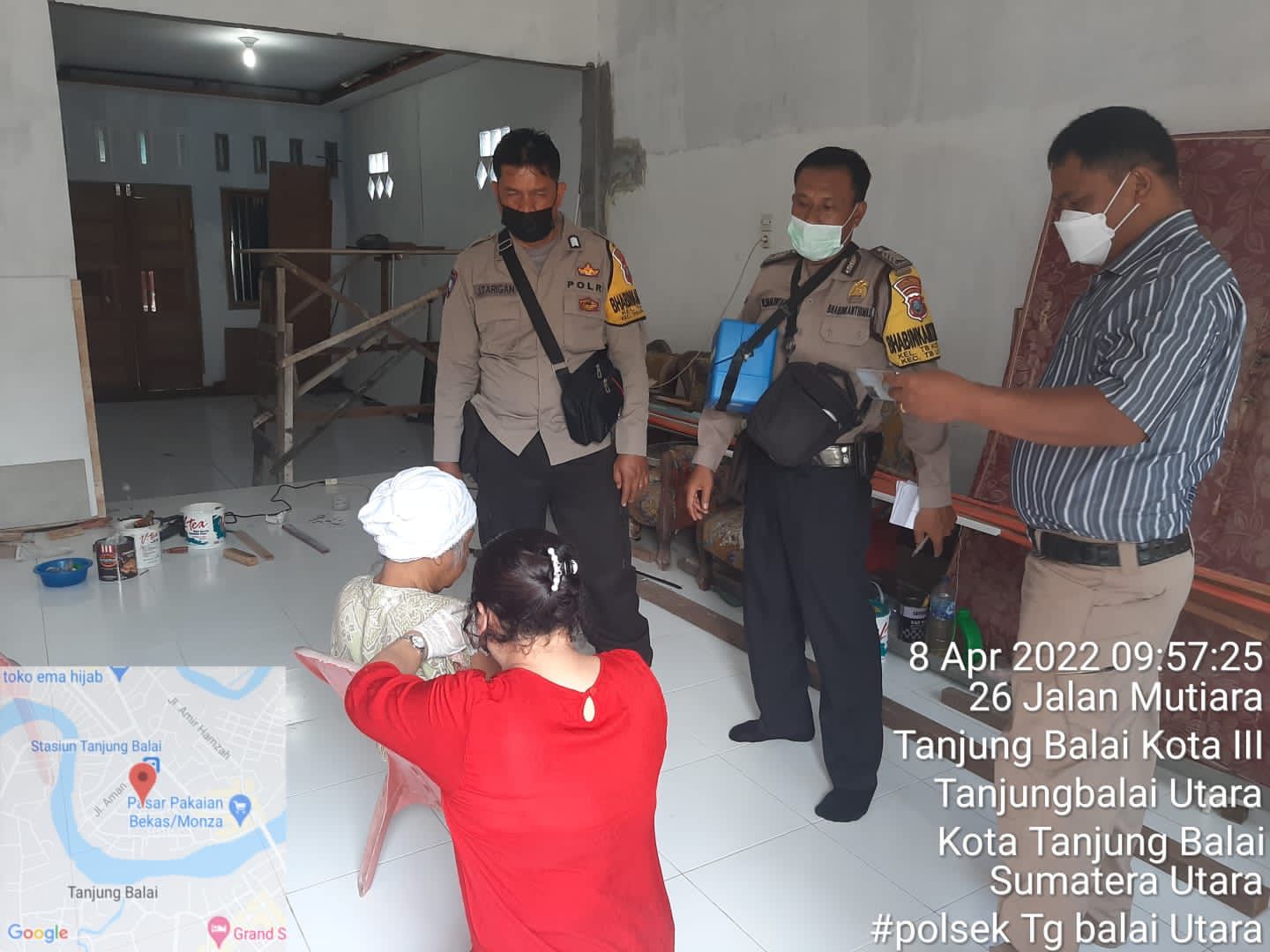 Tingkatkan Herd Immunity Warga, Polres Tanjungbalai Gelar Vaksinasi Door to Door