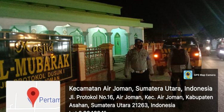 Personel Polsek Air Joman Ingatkan Jamaah Masjid  Patuhi Prokes