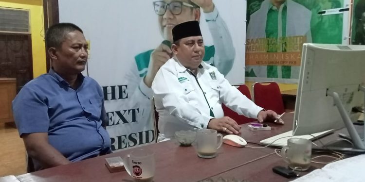 Sambut Harla, Ketua DPC Partai PKB Asahan Ikuti Zoom Meeting