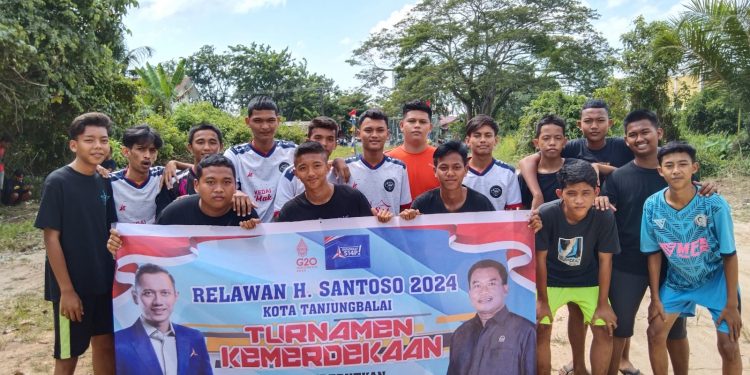 17 Tim Ikuti Turnamen Sepakbola Kiam Perebutkan Piala Anggota DPRD Provinsi Sumatera Utara H Santoso