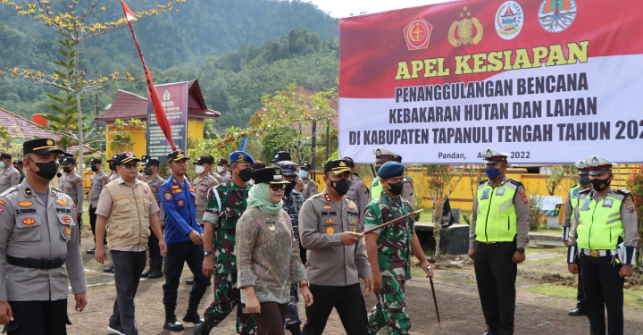 apel kesiapan penanggulangan karhutla, yang dilaksanakan di lapangan apel Mako Polres Tapanuli Tengah,