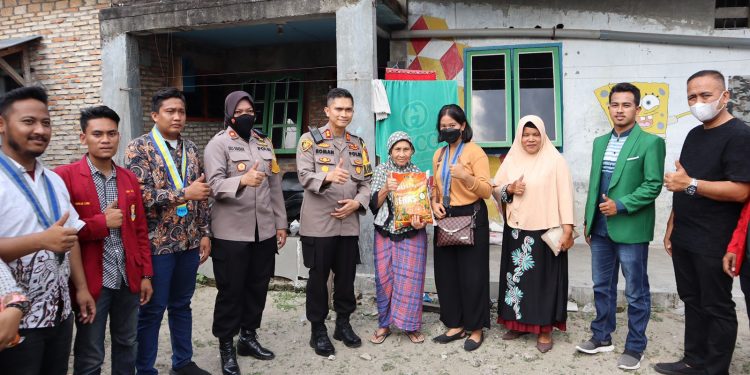 Sebanyak 80 karung beras disalurkan Polres Asahan ke organisasian mahasiswa dan warga kurang mampu.