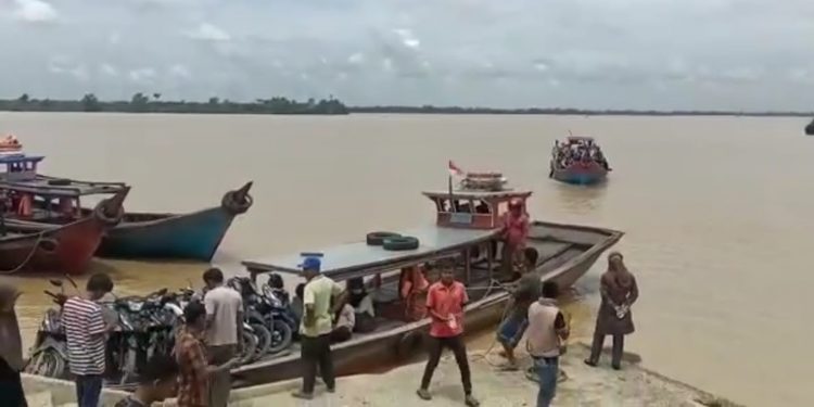 Dermaga Tanjung Sarang Elang di Kecamatan Panai Hulu. 