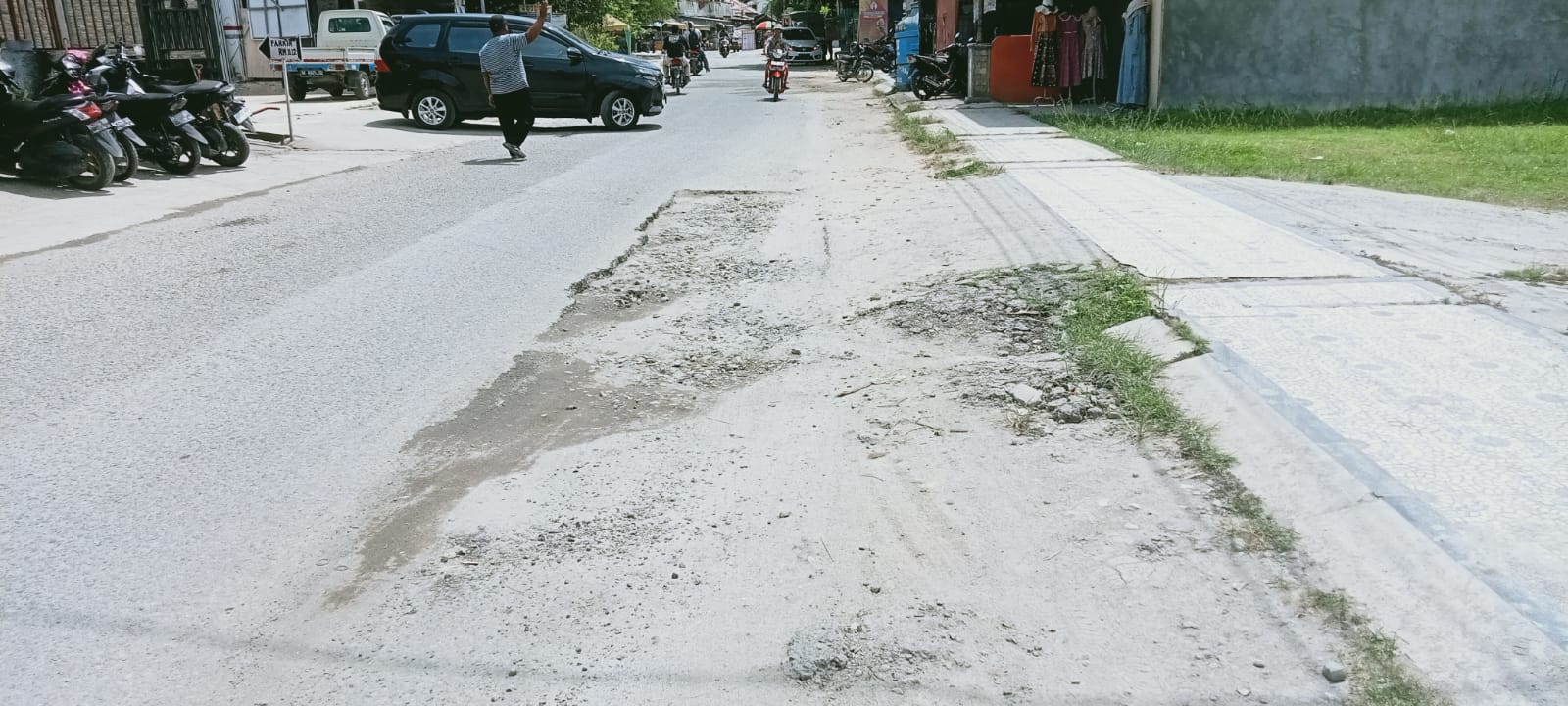 Pak Bupati Asahan, Tolong Perhatikan Pengerjaan Proyek di Jalan Latsitarda, Sudah Banyak Warga yang Jadi Korban