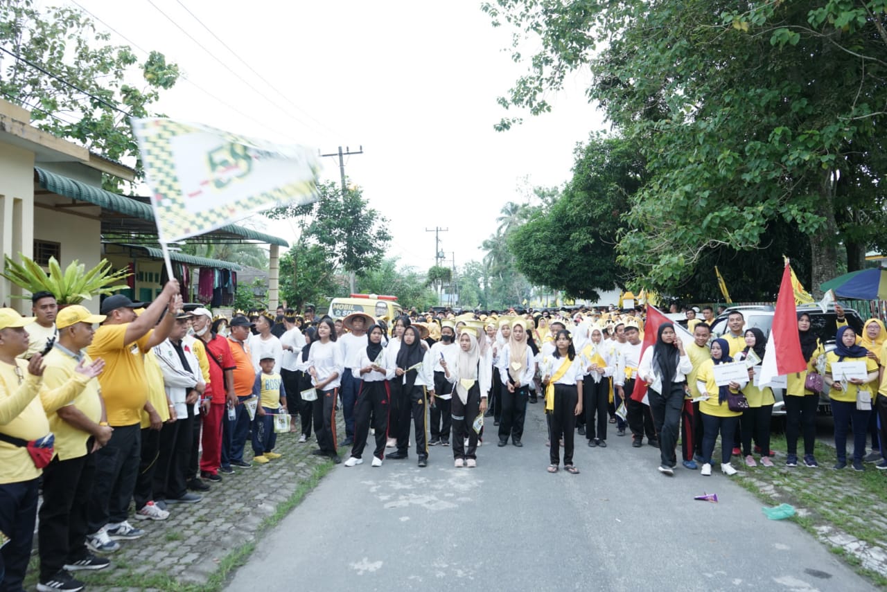 Sambut HUT ke 58 Partai Golkar, Wabup Asahan Lepas Peserta Gerak Jalan Sehat