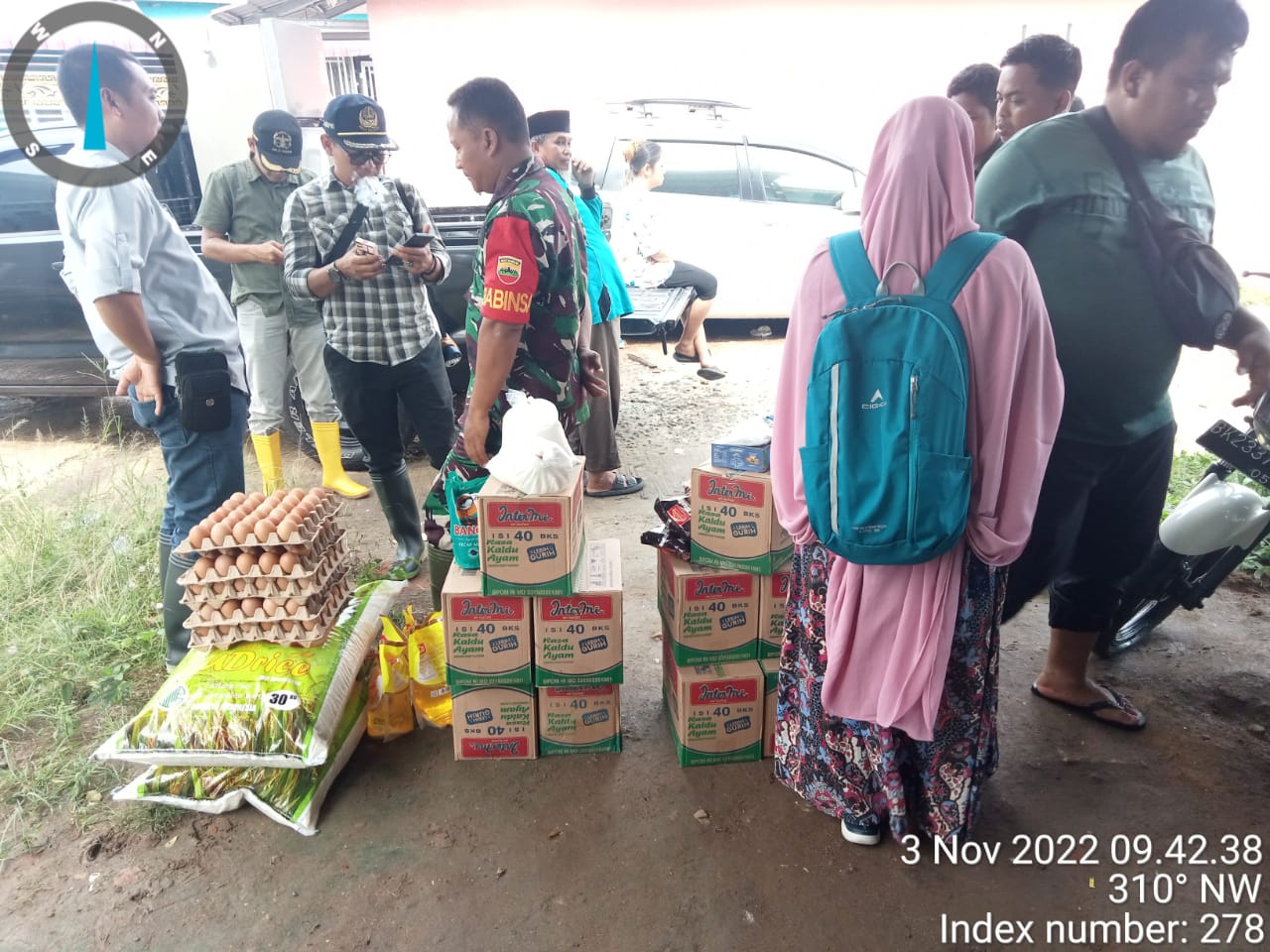 Korban Banjir di Aek Ledong Dievakuasi Naik Mobil Patroli Polsek Pulau Raja Asahan