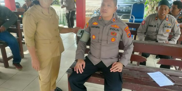 Personil Polsek Pagar Merbau Lakukan Cek Kesehatan