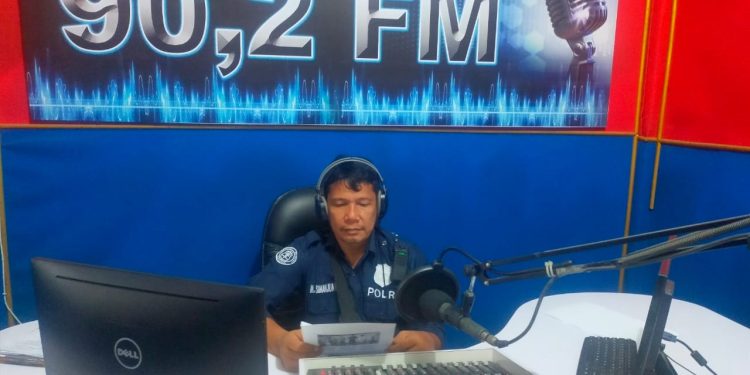 Jelang Ops Lilin 2022, Humas Polres Asahan Lakukan Sosialisasi Lewat Radio RSPD 