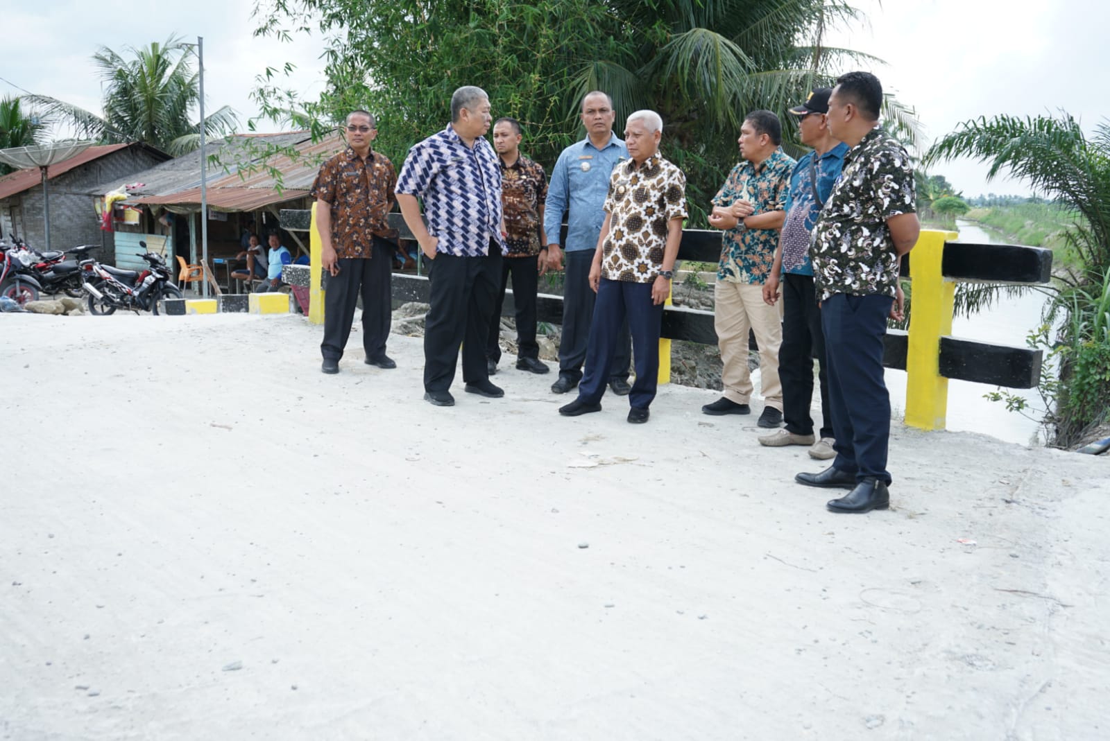 Bupati Asahan Berharap Masyarakat Jaga Jembatan Dengan Baik