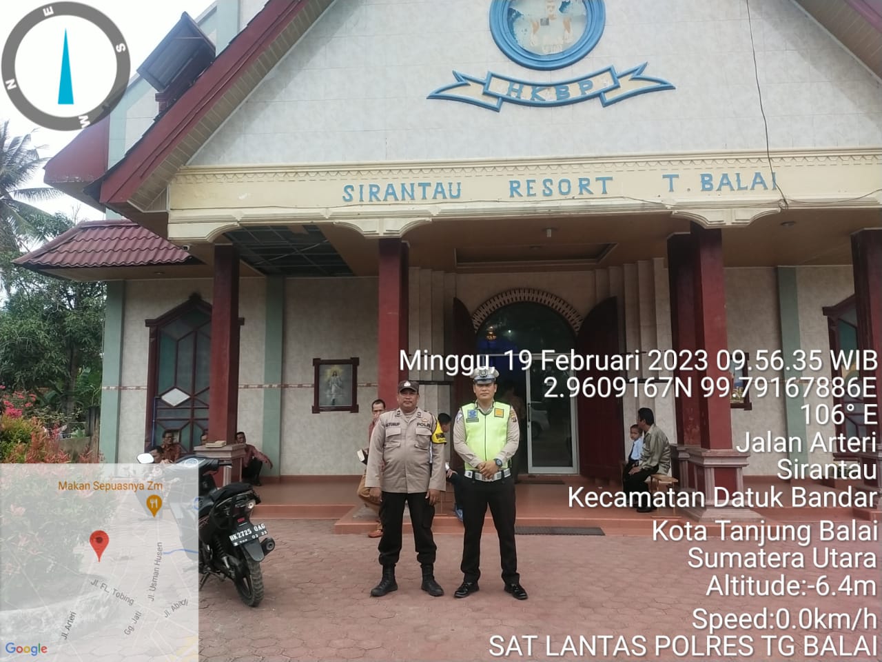 Sat Lantas Polres Tanjungbalai Atur Lalin di Depan Gereja se Tanjungbalai