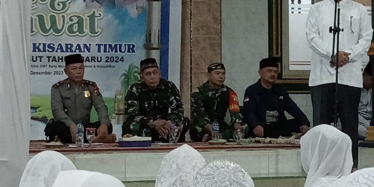 Camat Kisaran Timur dan Penyuluh Agama Islam Gelar Zikir dan Sholawat Akbar