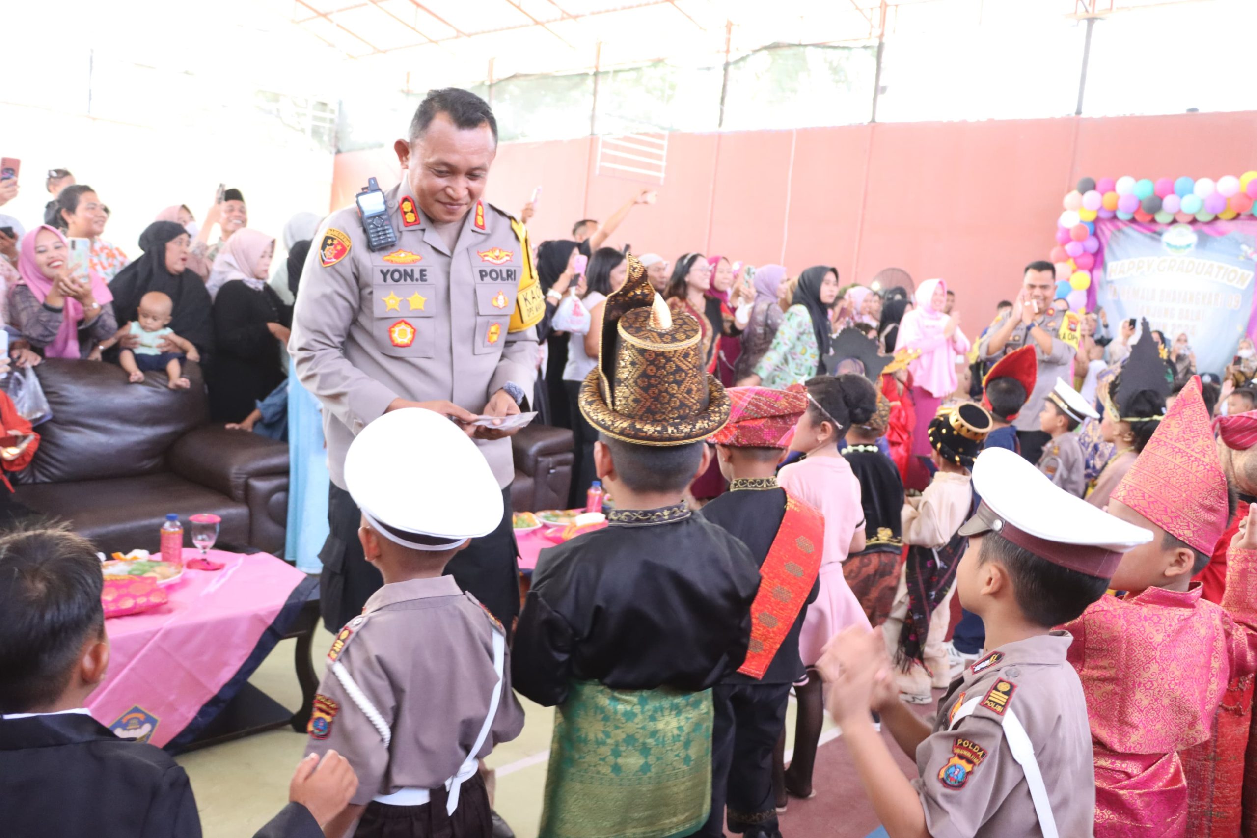 Kapolres Tanjungbalai Lepas Anak Didik TK Kemala Bhayangkari 09