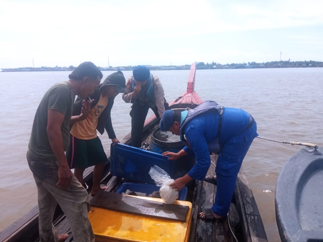 Sat Polairud Polres Tanjungbalai Himbau Warga Melaporkan Kapal Bawa Barang Ilegal