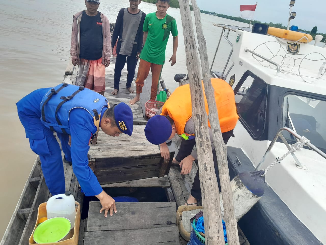 Kapal Yang Masuk ke Perairan Tanjungbalai Diperiksa