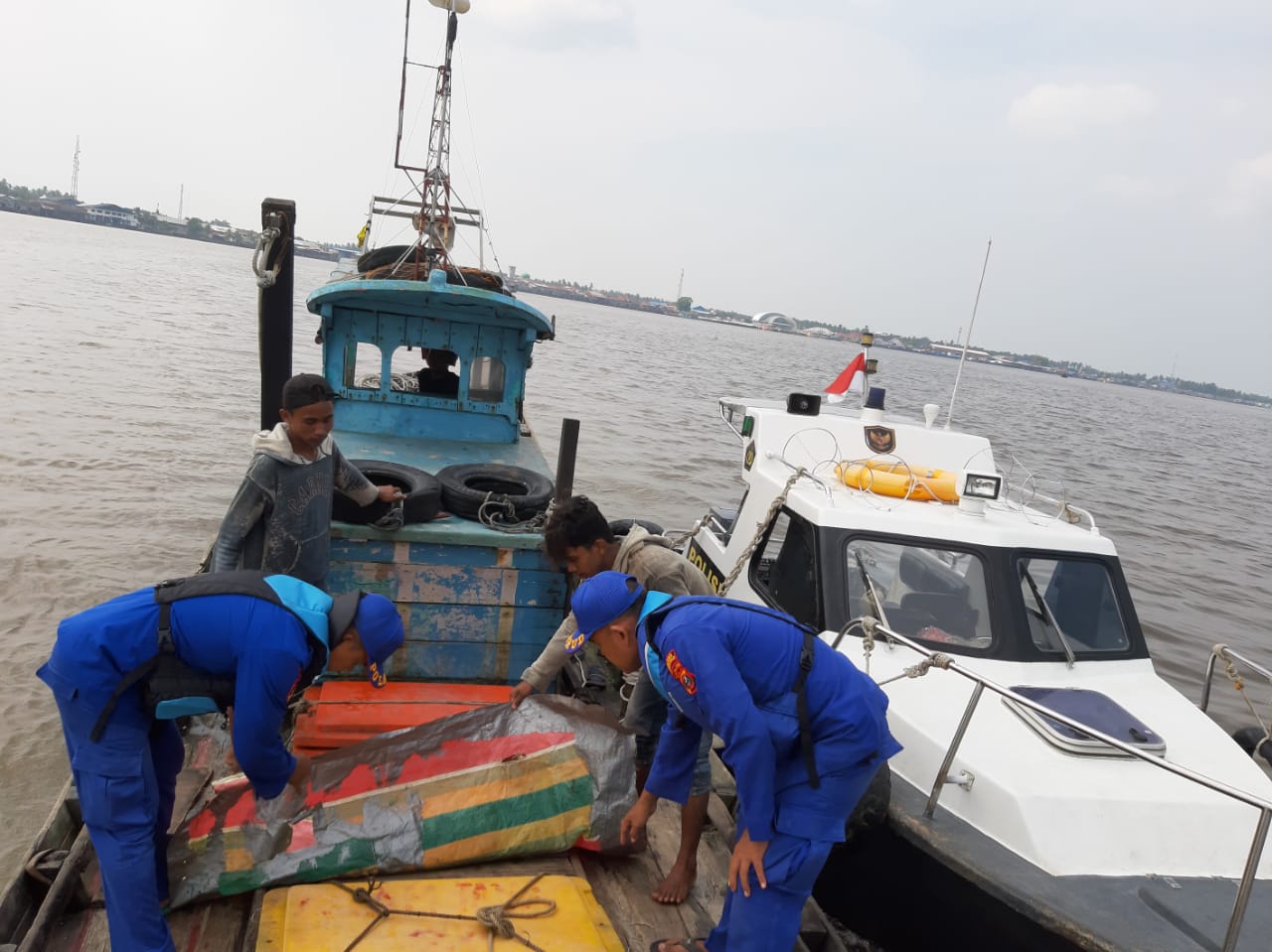 Satpol Airud Periksa Kapal Yang Memasuki Perairan Tanjungbalai