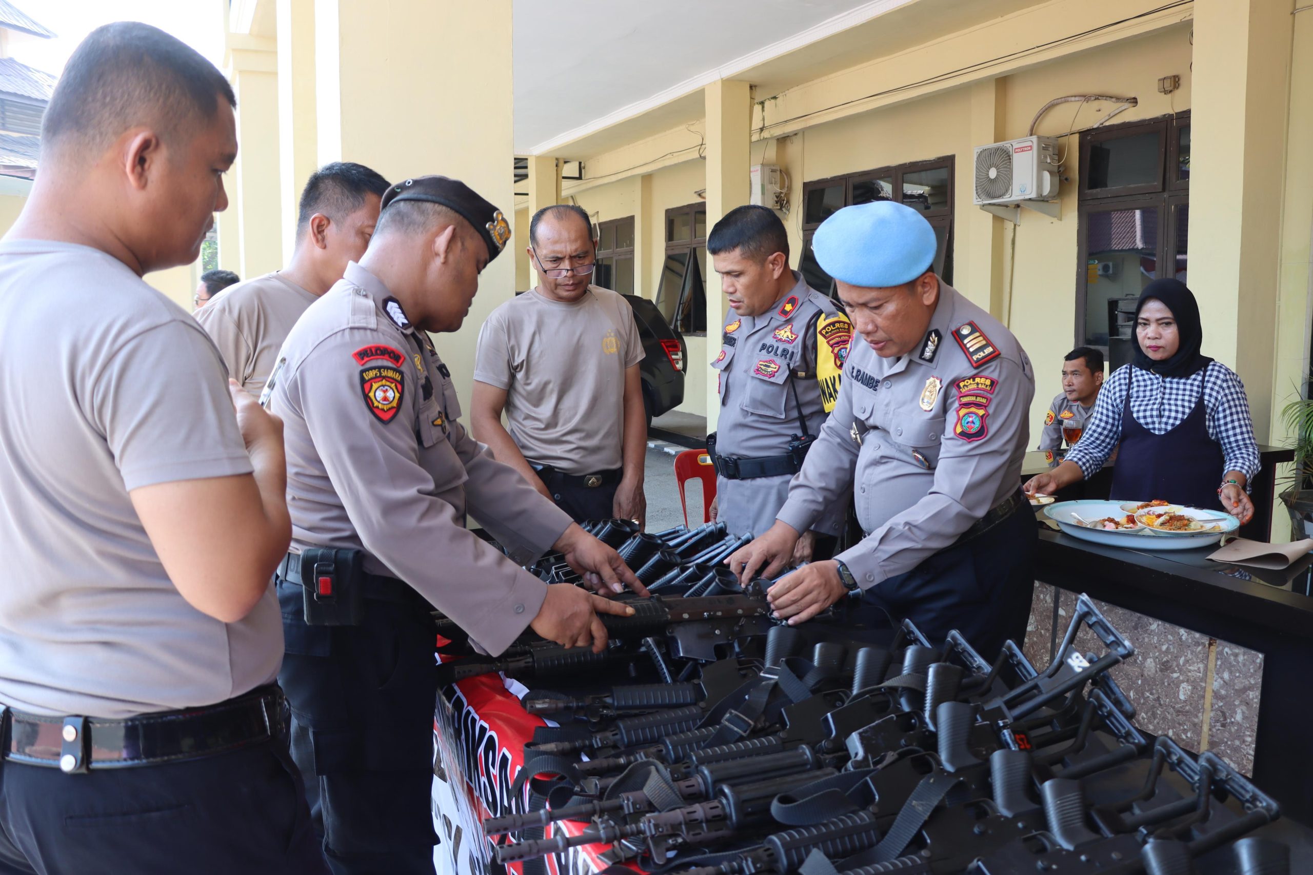 Kapolres Tanjungbalai Cek Senpi Personel