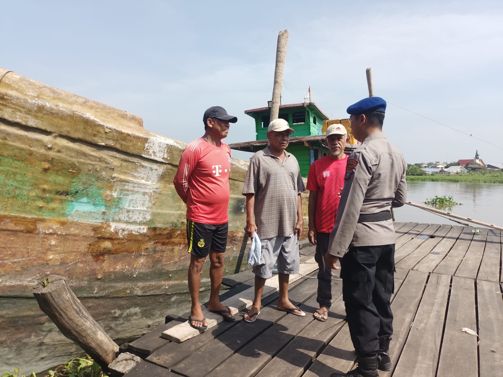 Sat Polairud Polres Tanjungbalai Ajak Warga Ikut Awasi Perairan