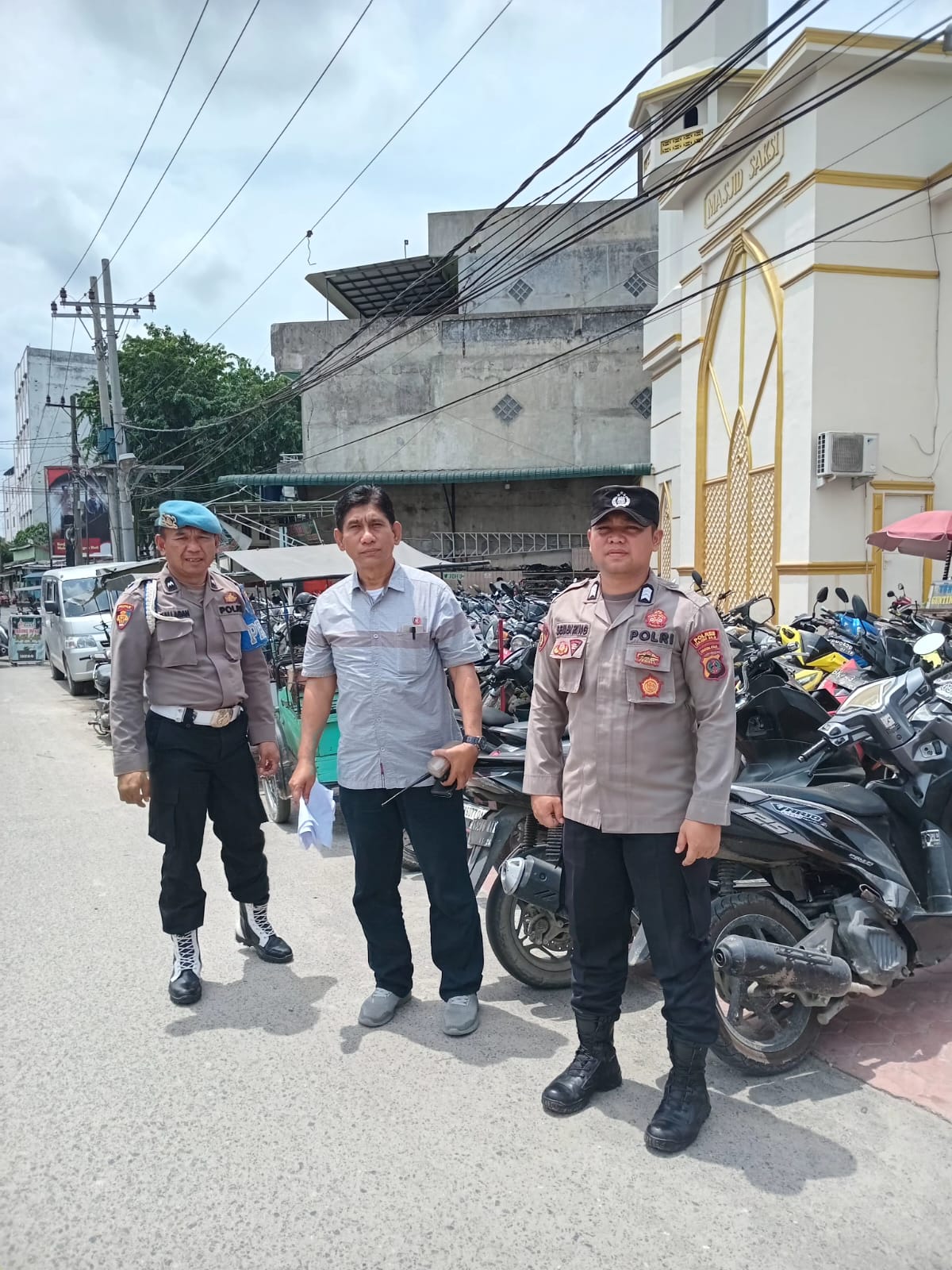 Polres Tanjungbalai Laksanakan Pengamanan Saat Kegiatan Ibadah Sholat Jumat