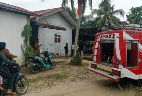 Akibat Kulkas Meledak, Rumah Deny di Pulau Rakyat Asahan Nyaris Terbakar