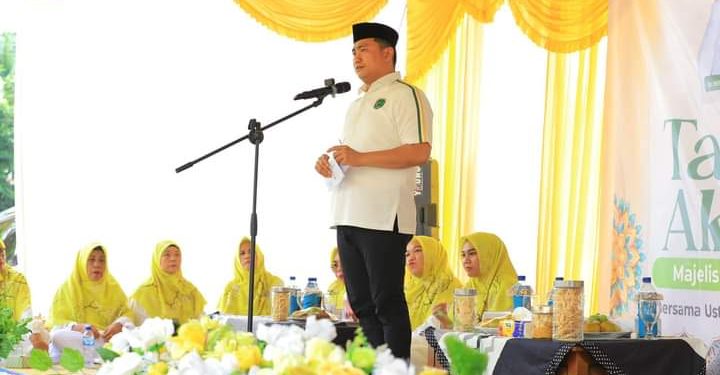 Bupati Labura Hadiri Tabligh Akbar Majelis Ta'lim Muslimat Hebat