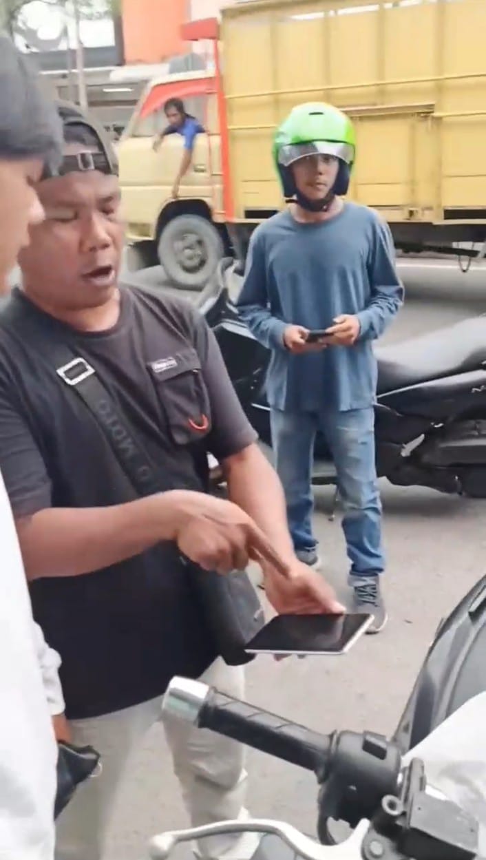 Debt Collector yang menarik paksa kendaraan warga di Kabupaten Asahan.