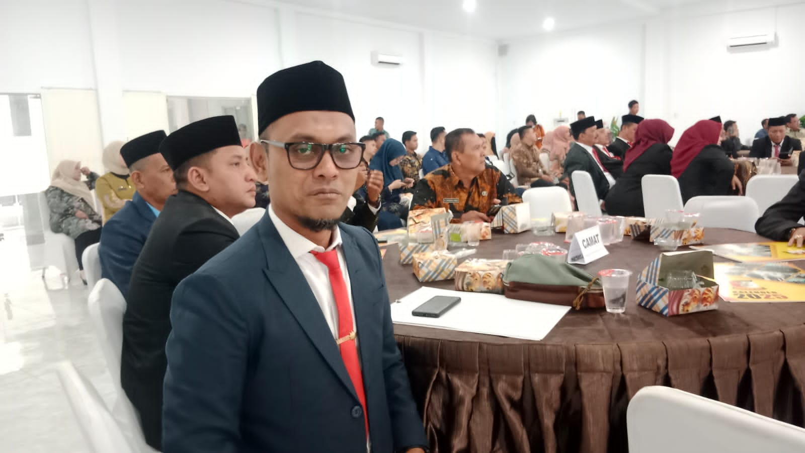 Acara nonton bareng pelantikan Bupati dan Wakil Bupati Asahan Taufik Zainal Abidin dan Rianto.